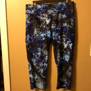 Calvin Klein workout capri